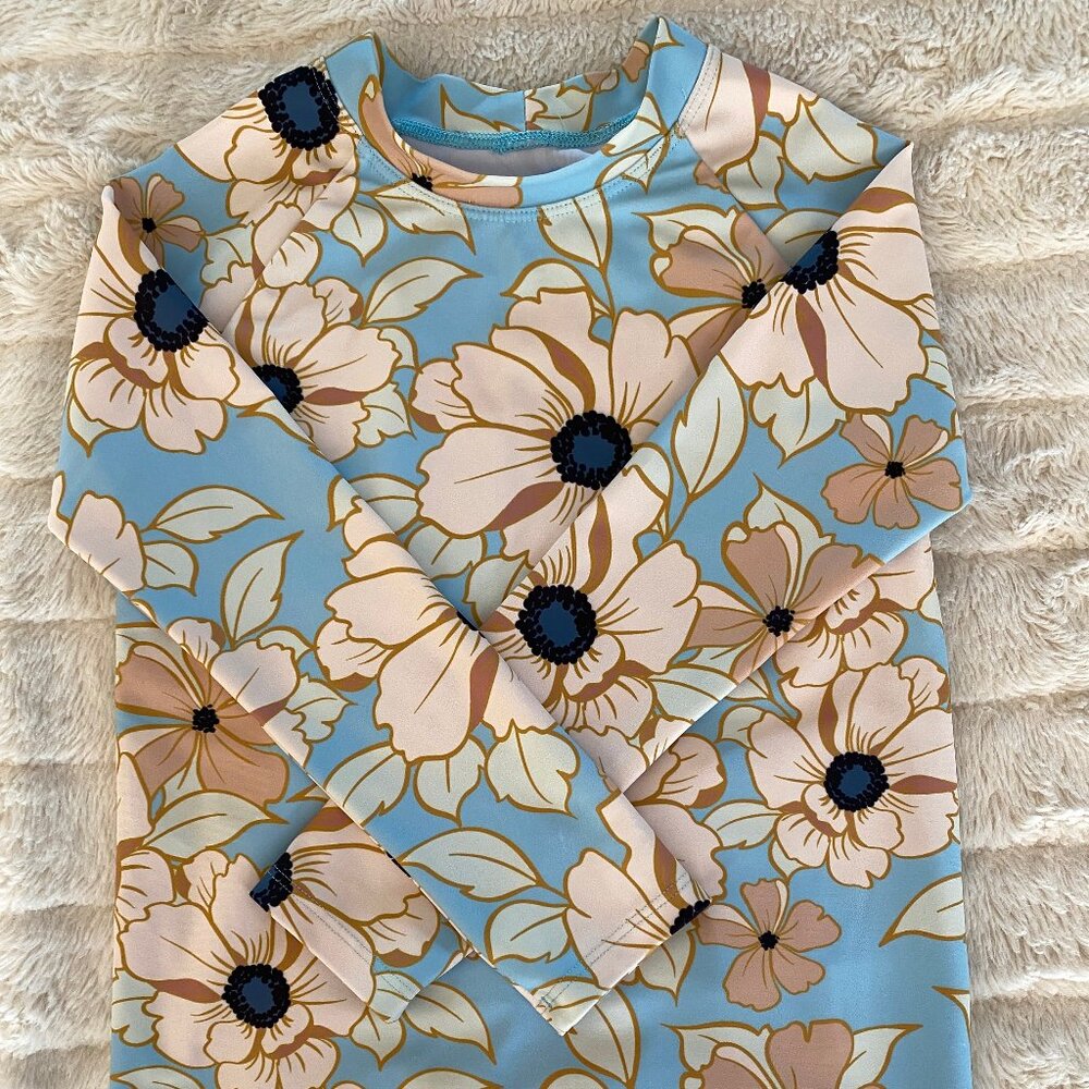 Mott50, UPF50 Rash Guard, Size 4/5.